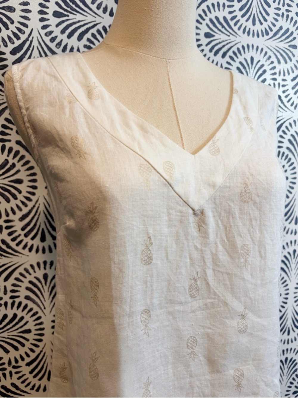 St Tropez West Linen Pineapple Tank Top